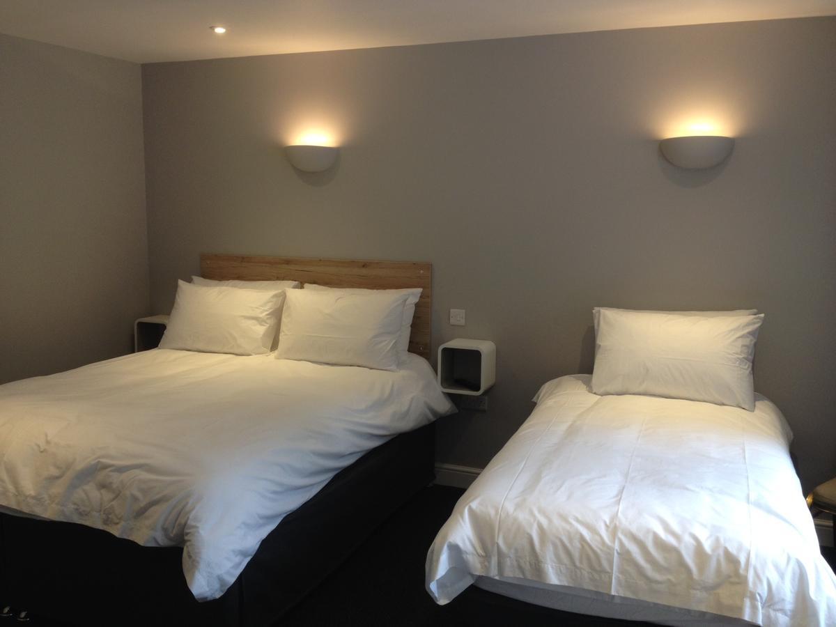 Hotel Woodland Waters Ancaster Esterno foto